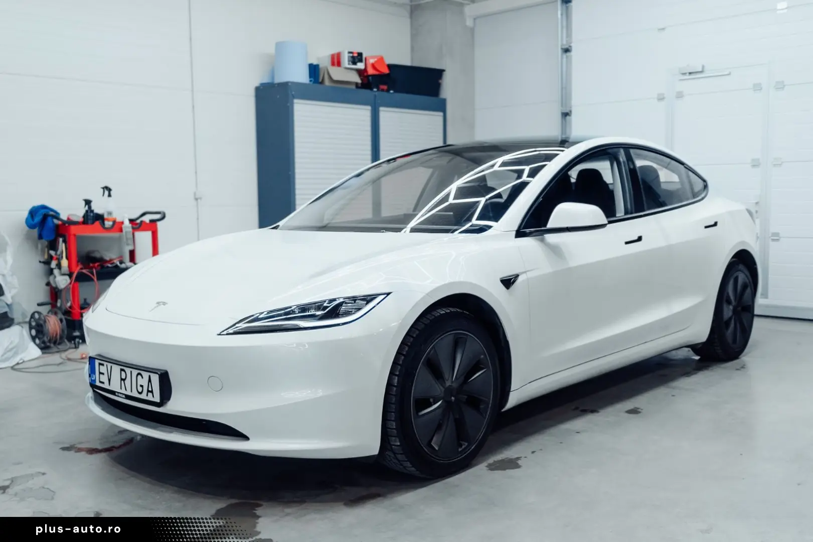 TESLA Model 3 Long Range Dual AWD Highland