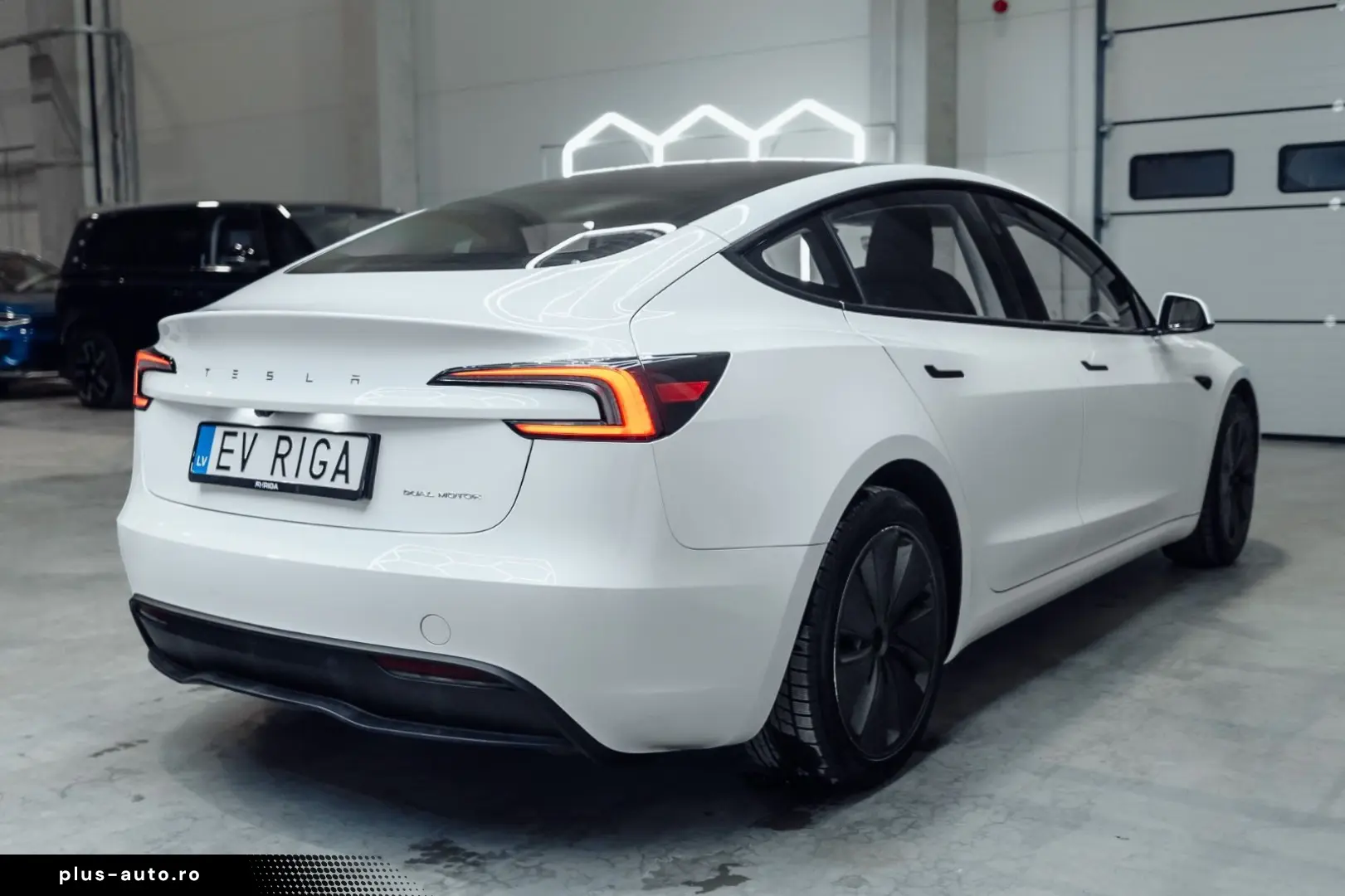 TESLA Model 3 Long Range Dual AWD Highland
