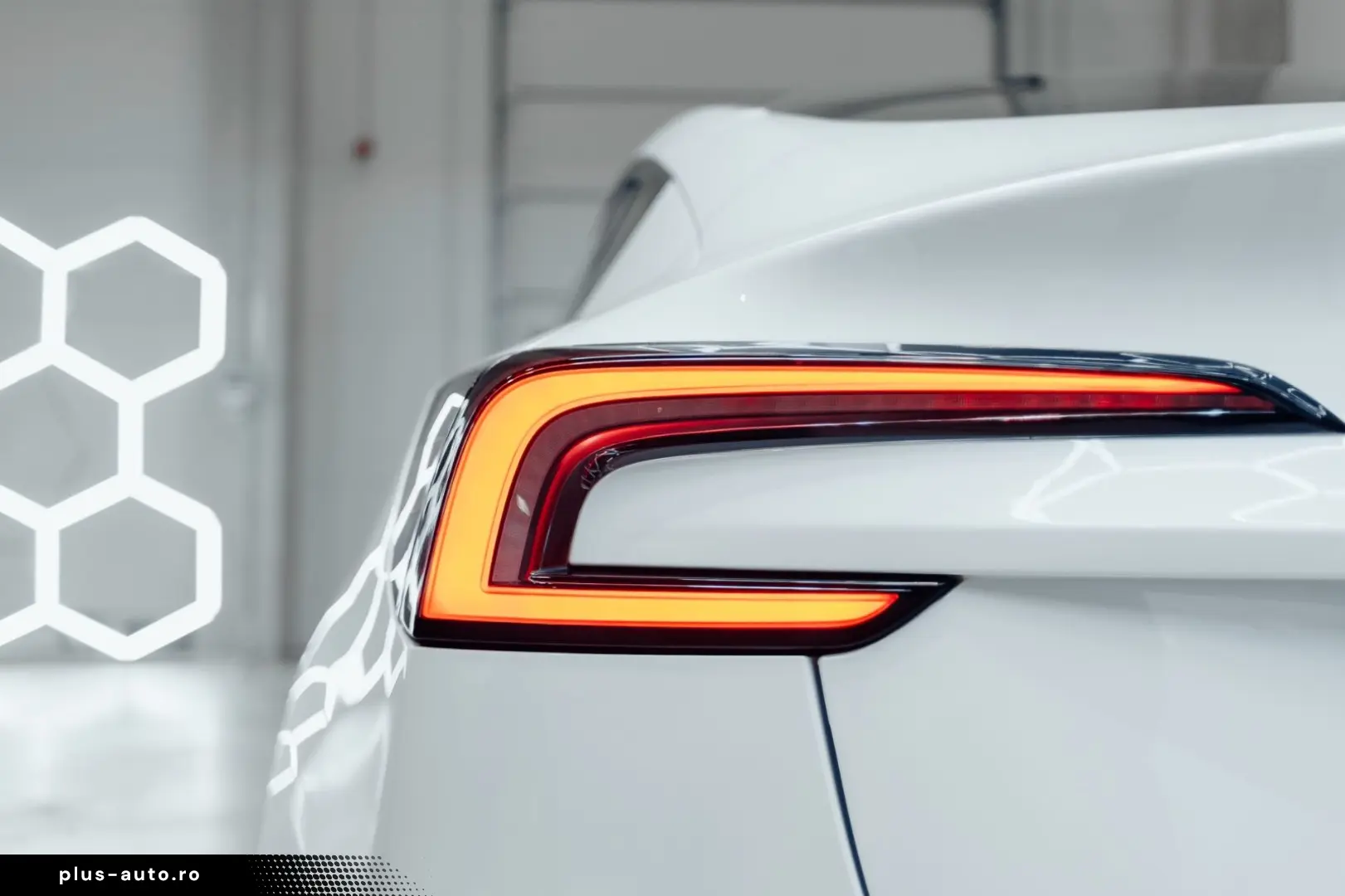 TESLA Model 3 Long Range Dual AWD Highland