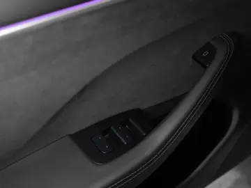 TESLA Model 3 Long Range Dual AWD Highland