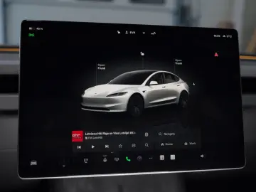 TESLA Model 3 Long Range Dual AWD Highland