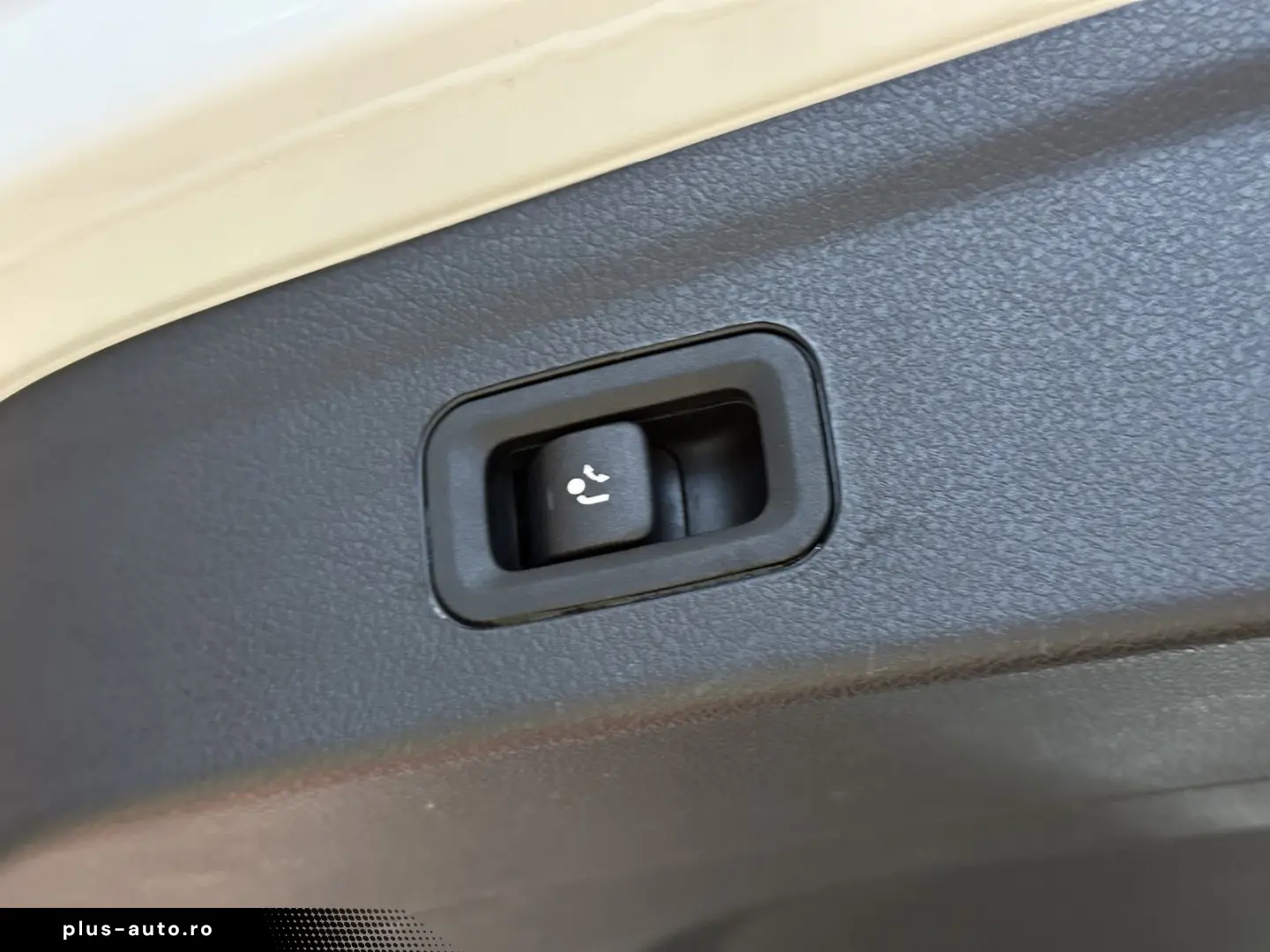 MERCEDES-BENZ GLE 350 e 4Matic AMG Line NightPaket AHK 360