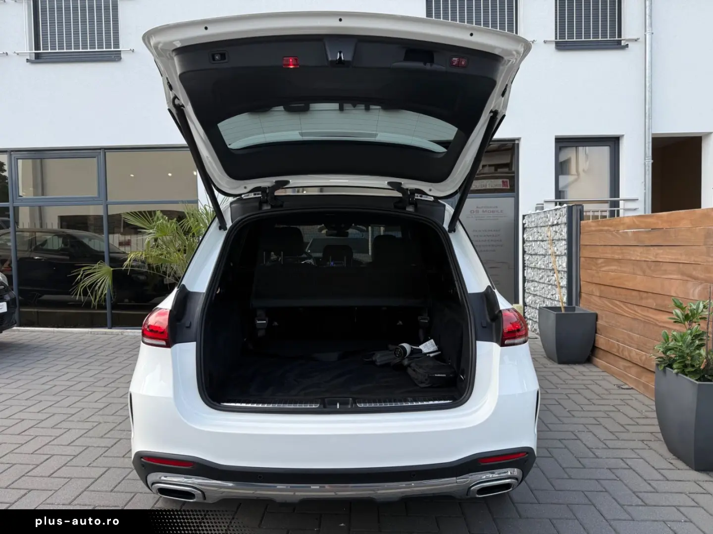 MERCEDES-BENZ GLE 350 de 4M AMG Line HUD Pano 1HD