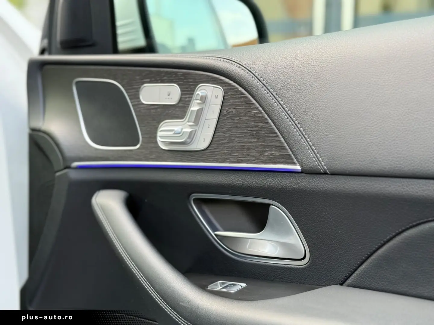 MERCEDES-BENZ GLE 350 de 4M AMG Line HUD Pano 1HD