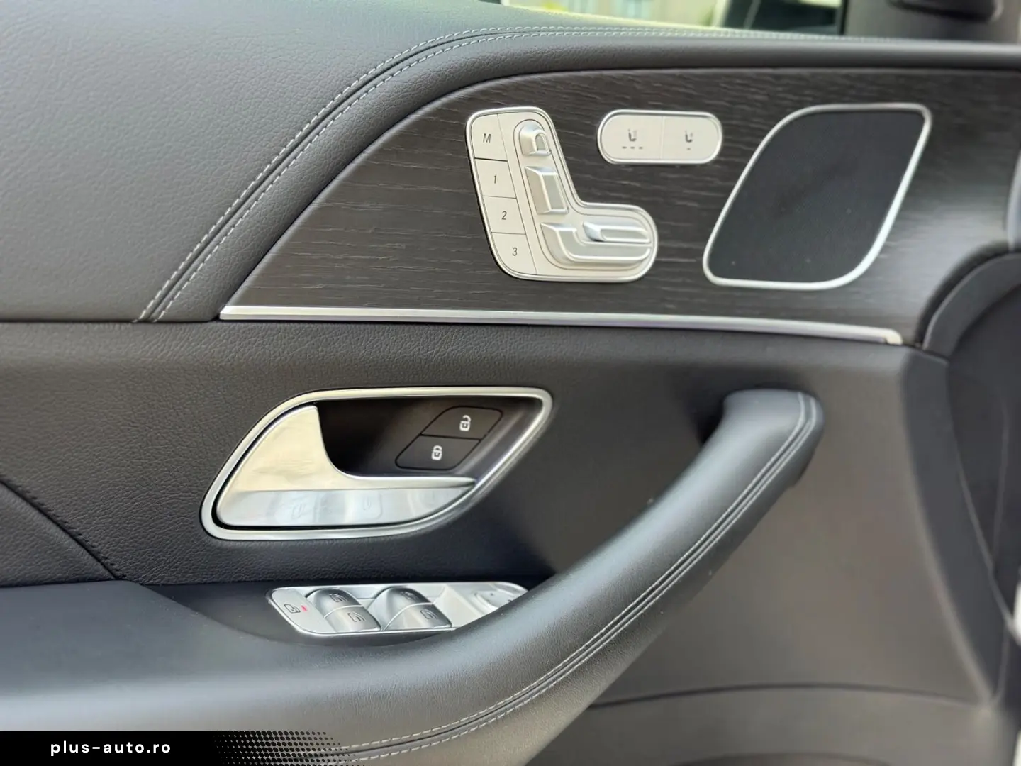 MERCEDES-BENZ GLE 350 de 4M AMG Line HUD Pano 1HD