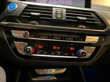 BMW iX3 80KWH M-Fahrwerk AHK Panoramad. TOP-Zustand