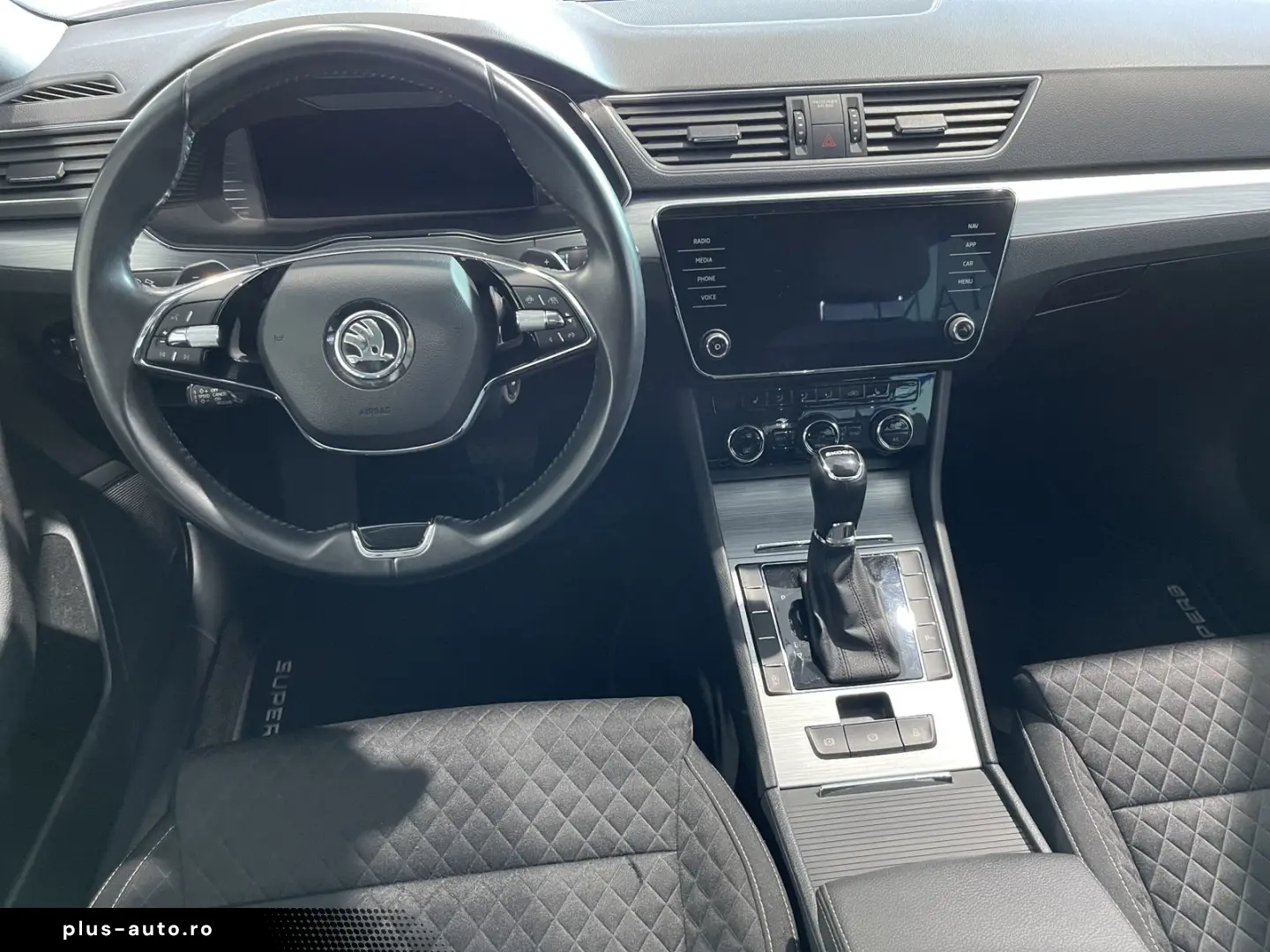 SKODA Superb Ambition 2.0 TDI