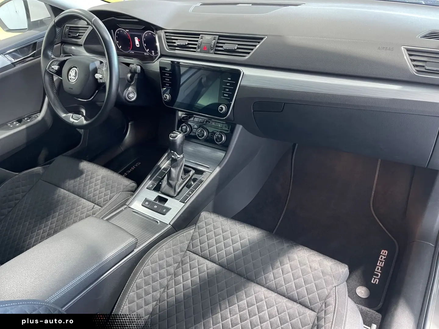 SKODA Superb Ambition 2.0 TDI