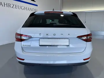 SKODA Superb Ambition 2.0 TDI