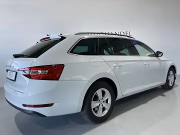 SKODA Superb Ambition 2.0 TDI