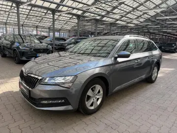 SKODA Superb Combi 2.0 TDI DSG