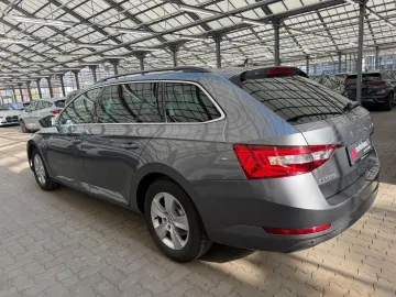 SKODA Superb Combi 2.0 TDI DSG