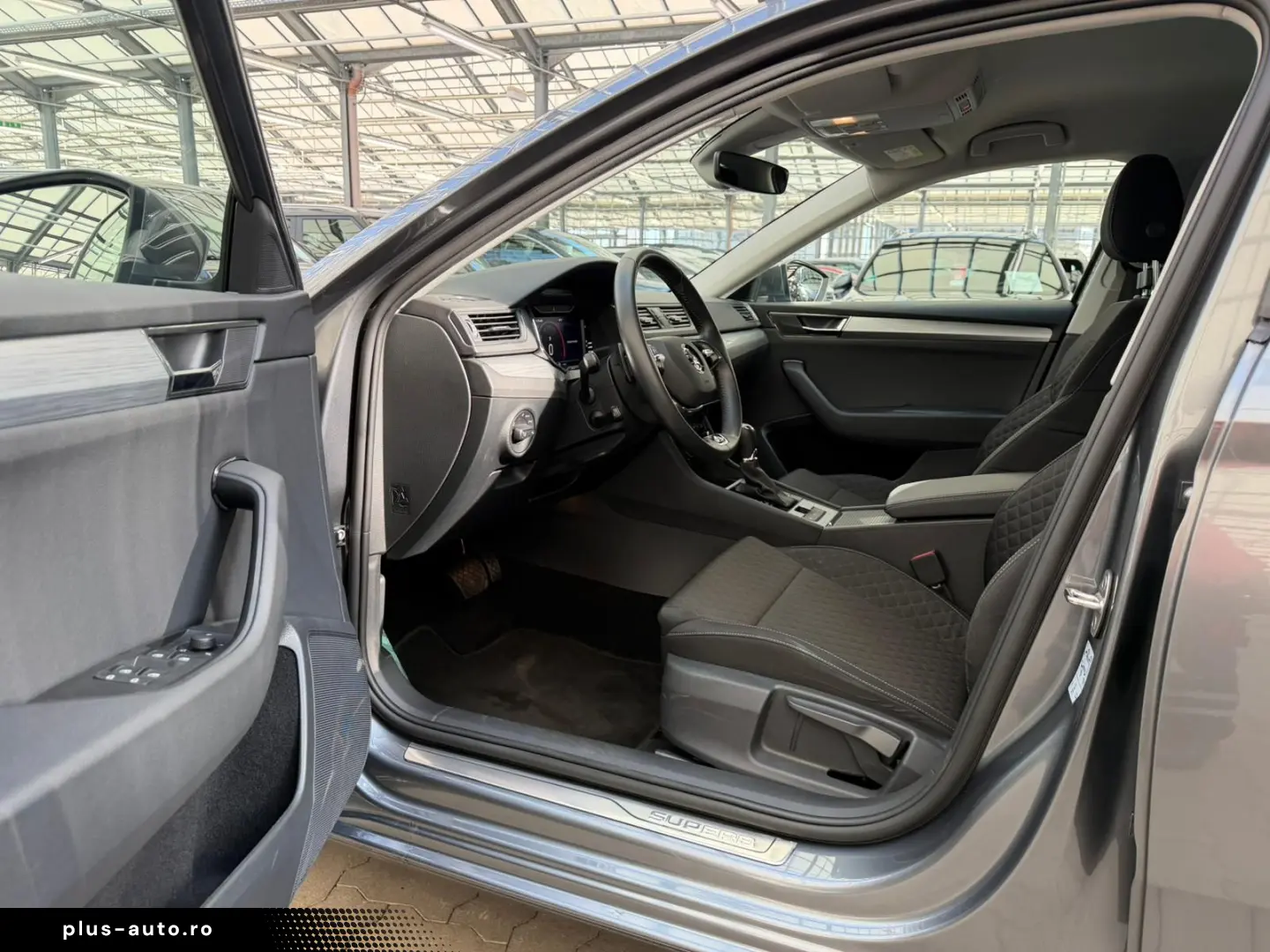 SKODA Superb Combi 2.0 TDI DSG