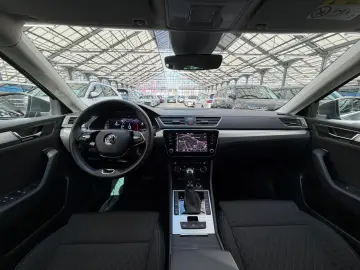 SKODA Superb Combi 2.0 TDI DSG