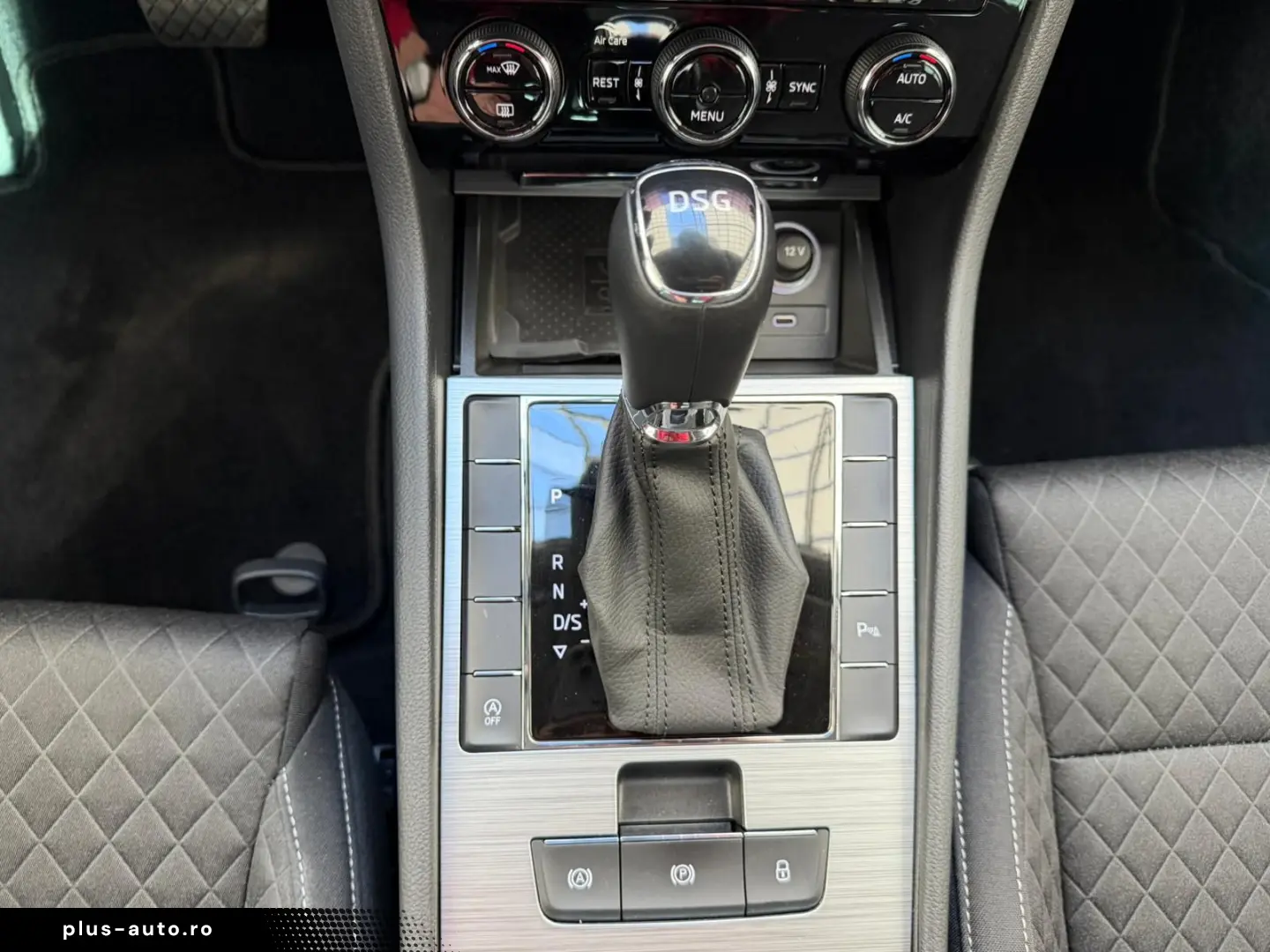 SKODA Superb Combi 2.0 TDI DSG