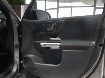 Mercedes-Benz GLB 35 AMG