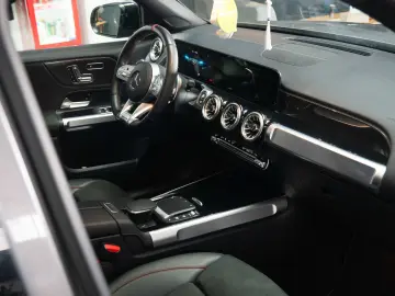 Mercedes-Benz GLB 35 AMG