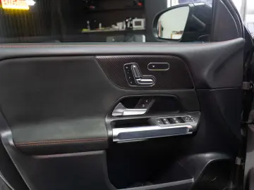 Mercedes-Benz GLB 35 AMG