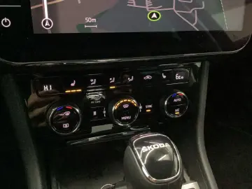 SKODA Superb Combi 1.4 TSI iV