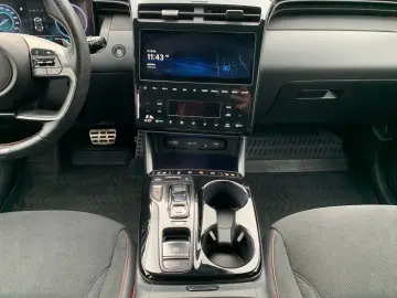 HYUNDAI Tucson 1.6 T-GDI N Line 360 4xSHZ ACC AUT Kam.