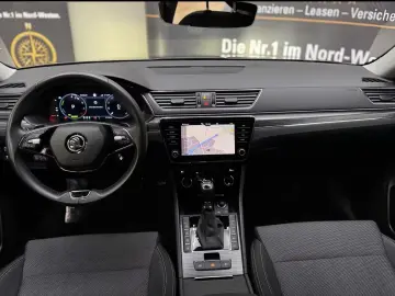 SKODA Superb iV Limousine Style 1.4 TSI DSG