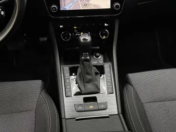 SKODA Superb iV Limousine Style 1.4 TSI DSG