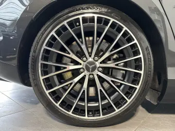 Mercedes-Benz EQE 43 AMG 4Matic
