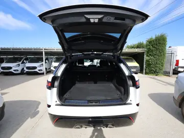 Land-Rover Range-Rover Velar 2.0D MHEV 204CP R-Dynamic HSE