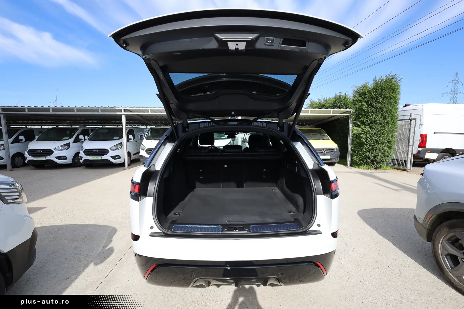 Land-Rover Range-Rover Velar 2.0D MHEV 204CP R-Dynamic HSE