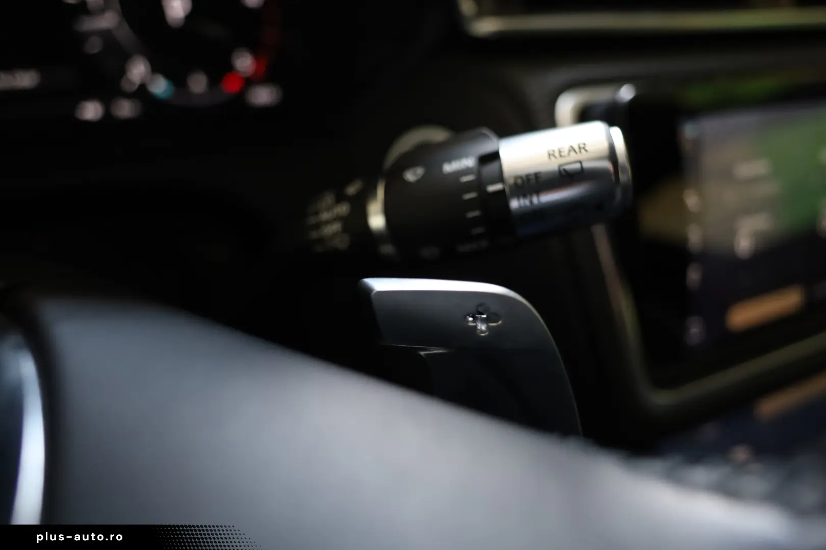 Land-Rover Range-Rover Velar 2.0D MHEV 204CP R-Dynamic HSE