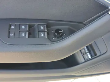 AUDI A6 Limousine 50 TFSIe qu S line Business HDMatri