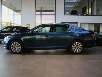 SKODA Superb Lim. 2.0 TSI DSG Ambition