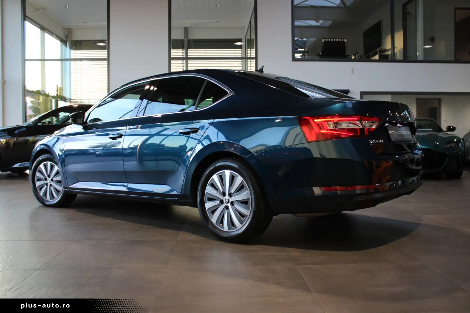 SKODA Superb Lim. 2.0 TSI DSG Ambition