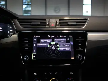 SKODA Superb Lim. 2.0 TSI DSG Ambition