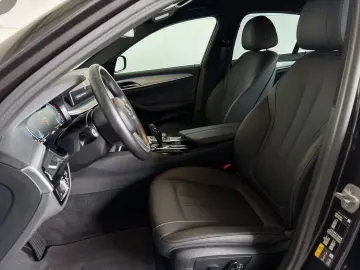 BMW 530e xDr LASER HUD CAM PRIVACY DAB AMBI