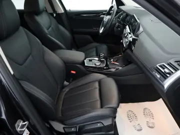 BMW X3 xDrive 30e Facelift! Leder Navi LED SH Kamera