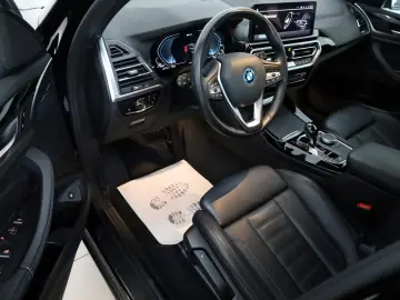 BMW X3 xDrive 30 e Leder Navi LED SH Kamera Facelift