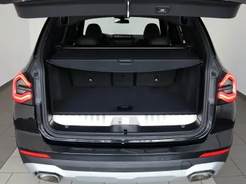 BMW X3 xDrive 30 e Leder Navi LED SH Kamera Facelift