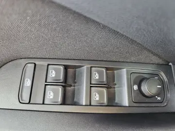 Skoda Kamiq 1.0 TSI Selection 115CP