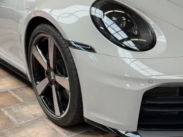 Porsche 992 911 Carrera Cabriolet SPORTDESIGN