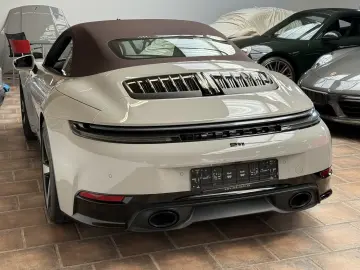 Porsche 992 911 Carrera Cabriolet SPORTDESIGN