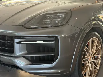 PORSCHE Cayenne Coupe S E-Hybrid SPORT-DESIGN S.ABGAS