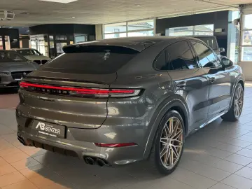 PORSCHE Cayenne Coupe S E-Hybrid SPORT-DESIGN S.ABGAS