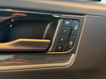 PORSCHE Cayenne Coupe S E-Hybrid SPORT-DESIGN S.ABGAS