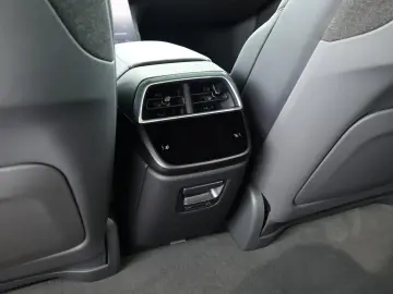 LUCID Lucid Air Grand Touring Pano Drive&Sound Pro 21