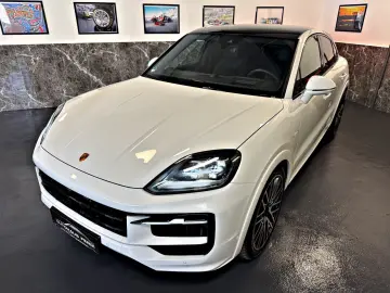 PORSCHE Cayenne Coupe E-Hybrid Pano Headup Massage PASM