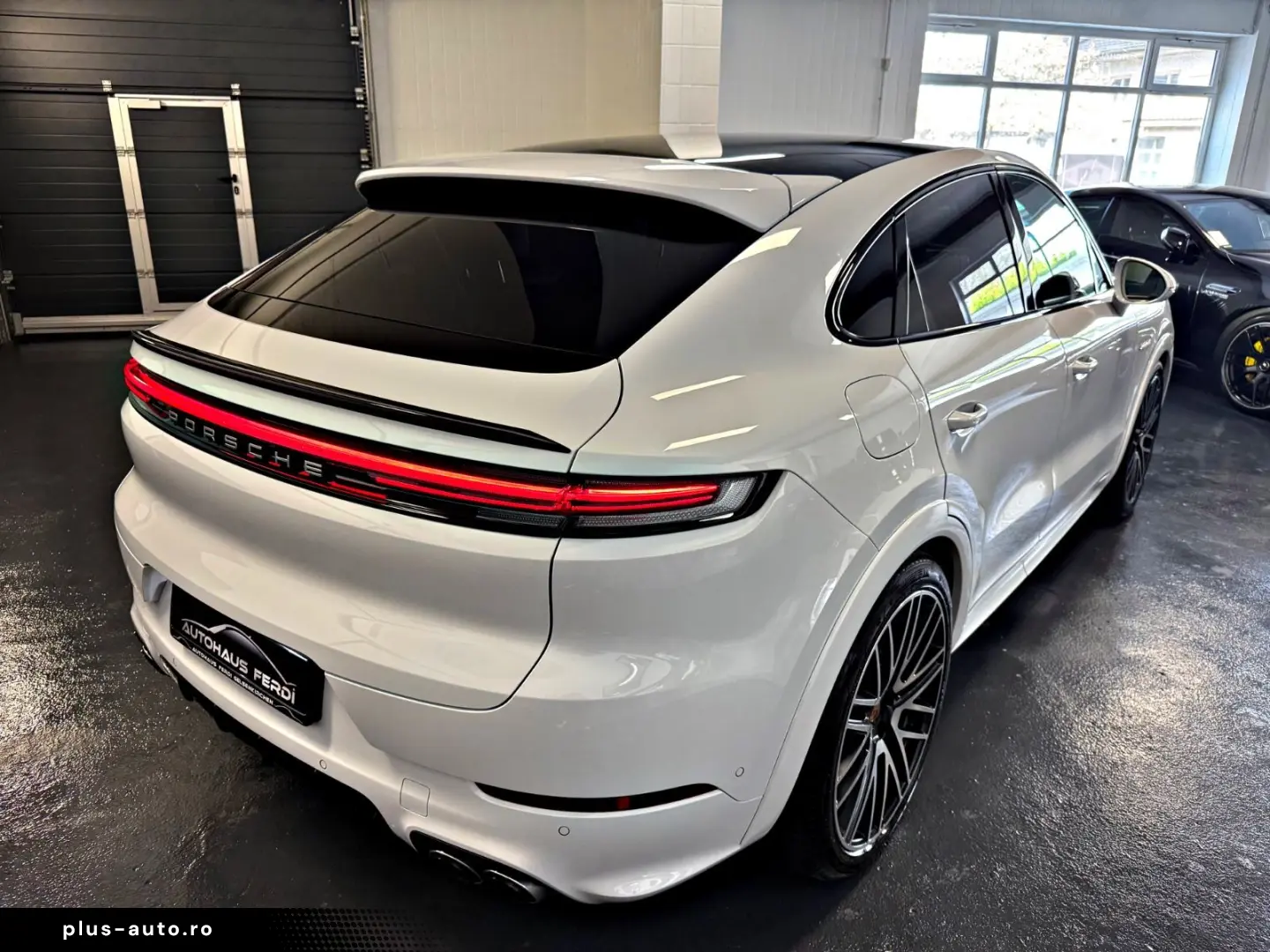 PORSCHE Cayenne Coupe E-Hybrid Pano Headup Massage PASM