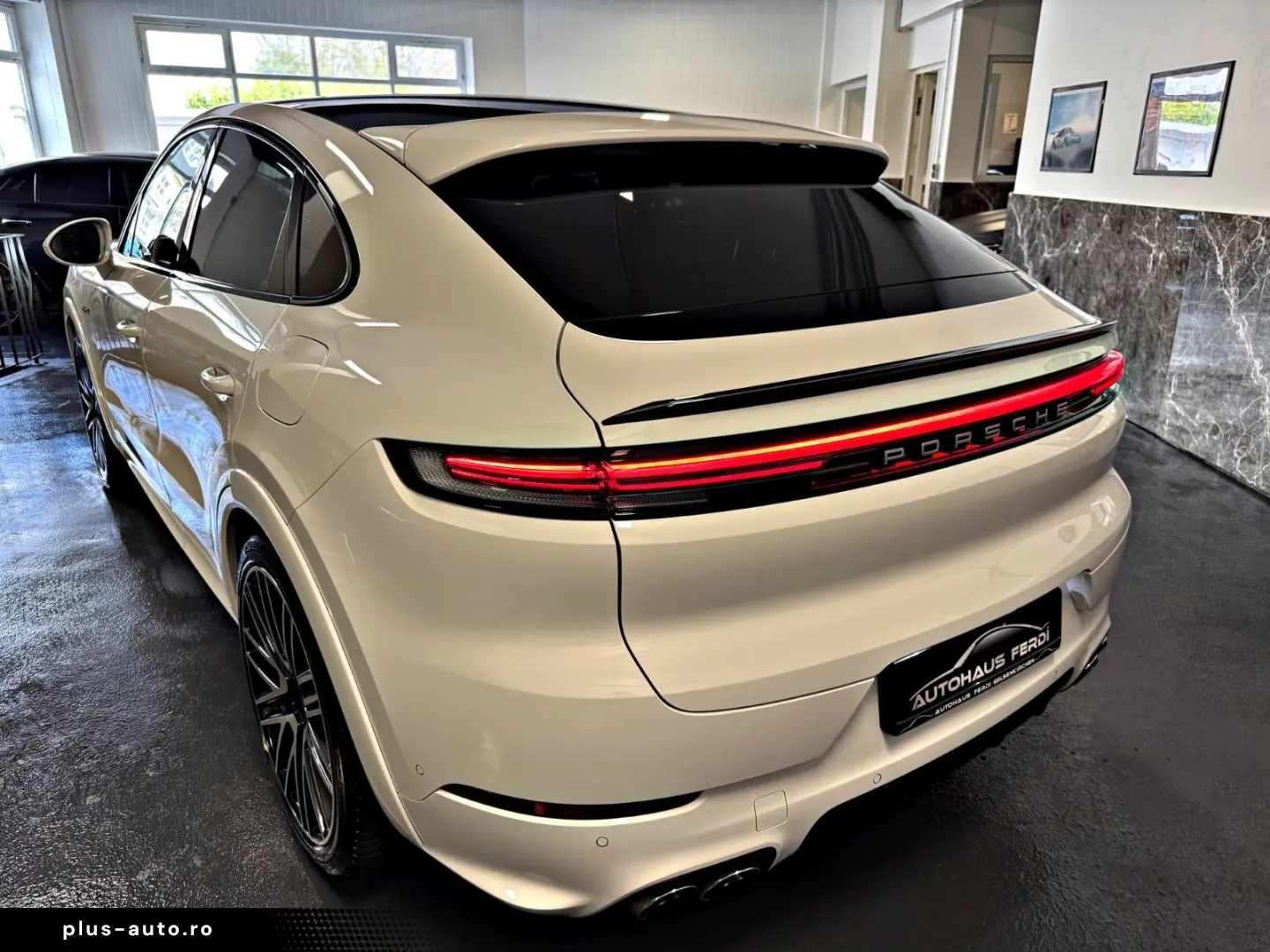 PORSCHE Cayenne Coupe E-Hybrid Pano Headup Massage PASM