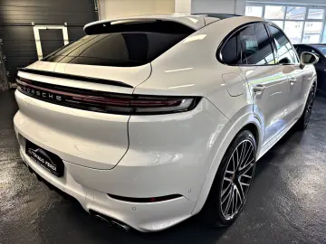 PORSCHE Cayenne Coupe E-Hybrid Pano Headup Massage PASM