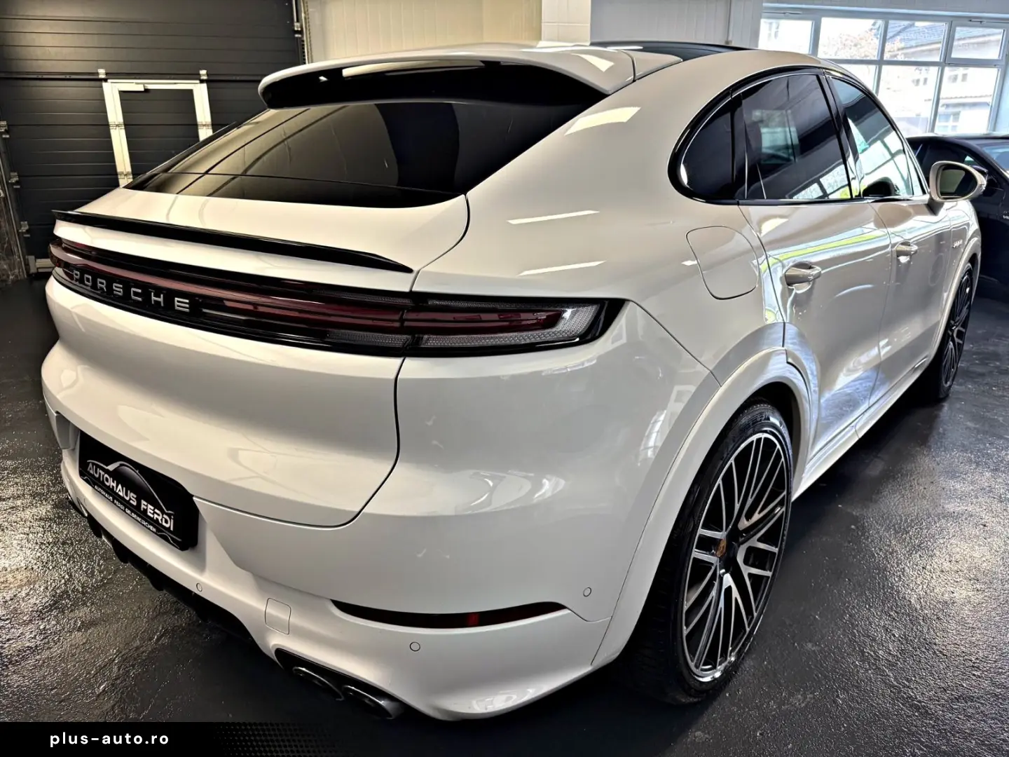 PORSCHE Cayenne Coupe E-Hybrid Pano Headup Massage PASM
